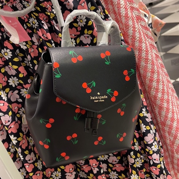 Kate Spade lizzie medium flap backpack
BLACK MULTI - Picture 9 of 16